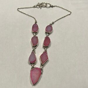 Real semi-precious pink druzy 7 stones (pink) set in 925 silver.